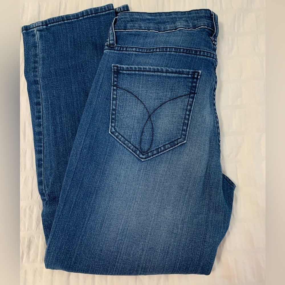 Calvin Klein Medium Wash Capris